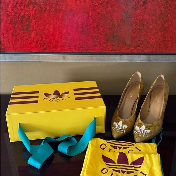 Gucci GG Monogram Pump - Picture 9 of 10